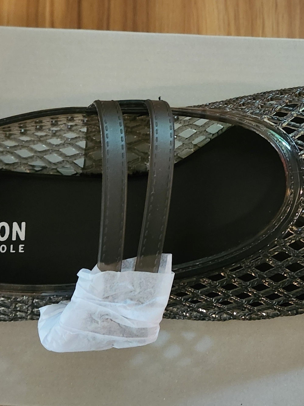 Kenneth Cole Stlish Preppy Malibu Jelly Geometric Sandals in Ash NWT
